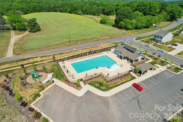 162 Giant Oak Avenue, Statesville, NC 28677