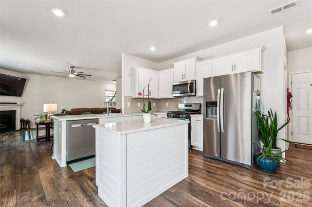 162 Giant Oak Avenue, Statesville, NC 28677