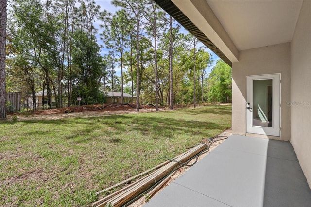8681 N CIRCULAR WAY, Citrus Springs, FL 34434