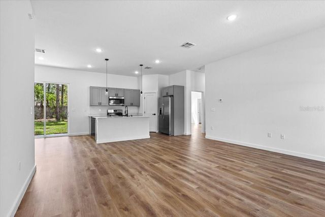 8681 N CIRCULAR WAY, Citrus Springs, FL 34434