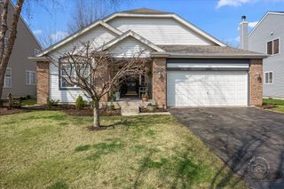 906 Bristol Street, Pingree Grove, IL 60140