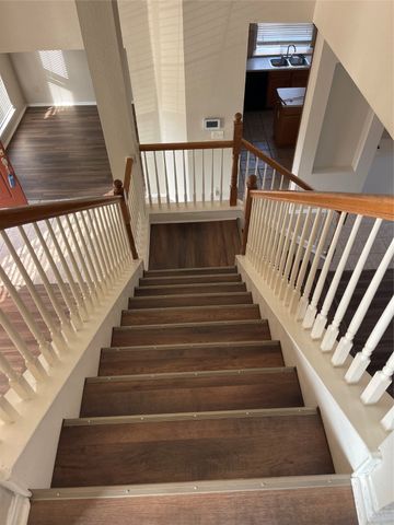 7728 Parkwood Plaza Drive, Fort Worth, TX 76137