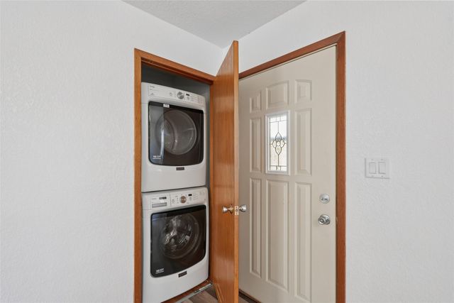 509 S F Street, Indianola, IA 50125