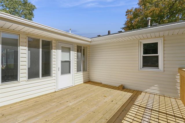 509 S F Street, Indianola, IA 50125