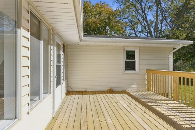 509 S F Street, Indianola, IA 50125