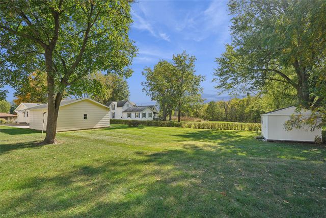 509 S F Street, Indianola, IA 50125