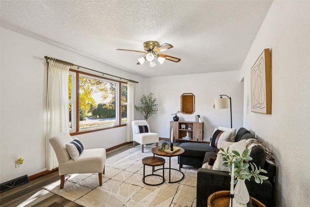 509 S F Street, Indianola, IA 50125