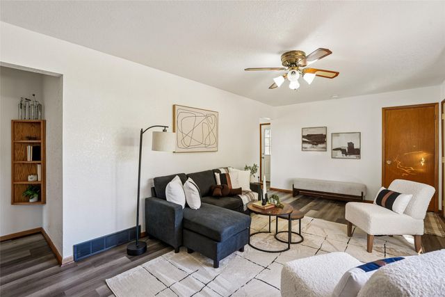 509 S F Street, Indianola, IA 50125