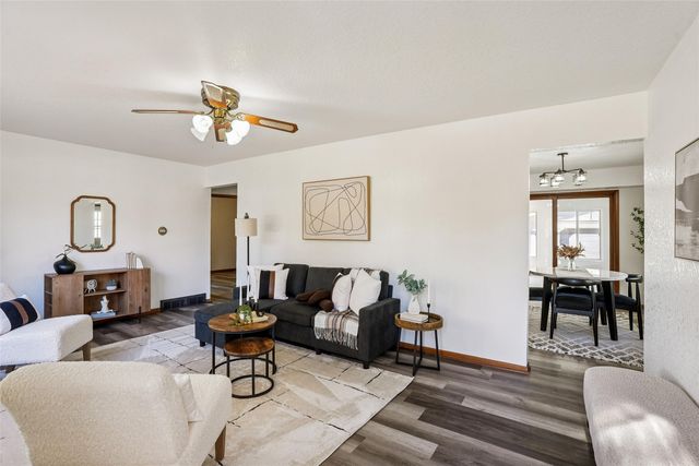 509 S F Street, Indianola, IA 50125