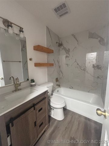 4811 S 89th East Place, Tulsa, OK 74145