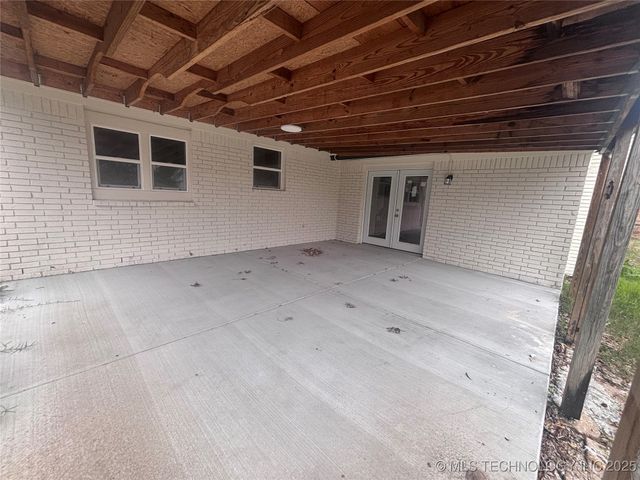 4811 S 89th East Place, Tulsa, OK 74145