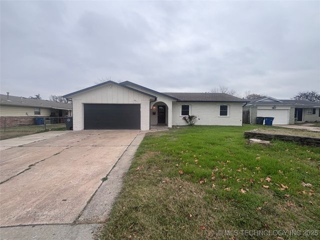 4811 S 89th East Place, Tulsa, OK 74145