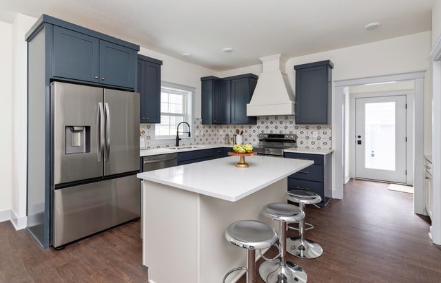 417 E Granger Avenue, Des Moines, IA 50315