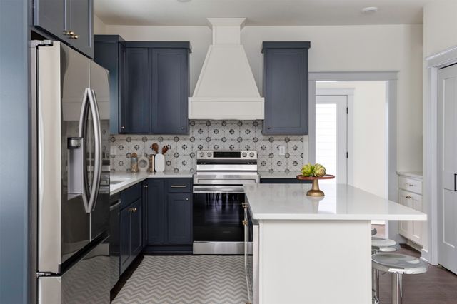 417 E Granger Avenue, Des Moines, IA 50315