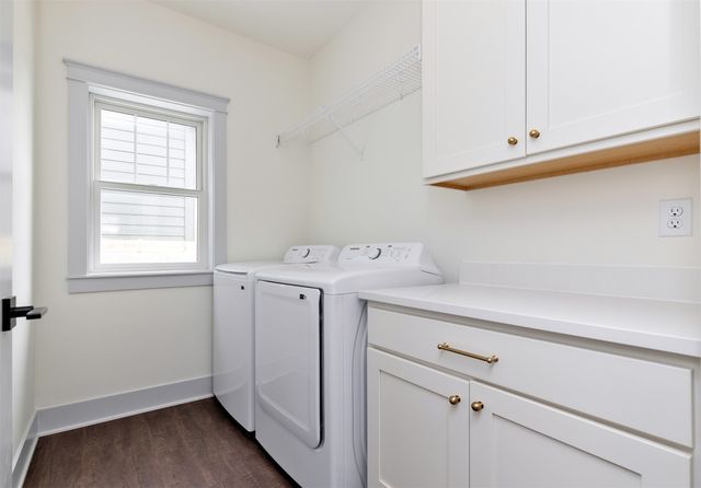 417 E Granger Avenue, Des Moines, IA 50315