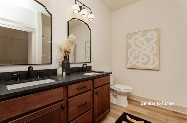 417 E Granger Avenue, Des Moines, IA 50315