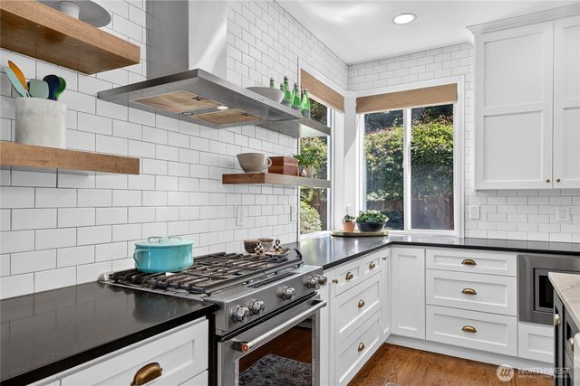 118 246th Way SE, Sammamish, WA 98074