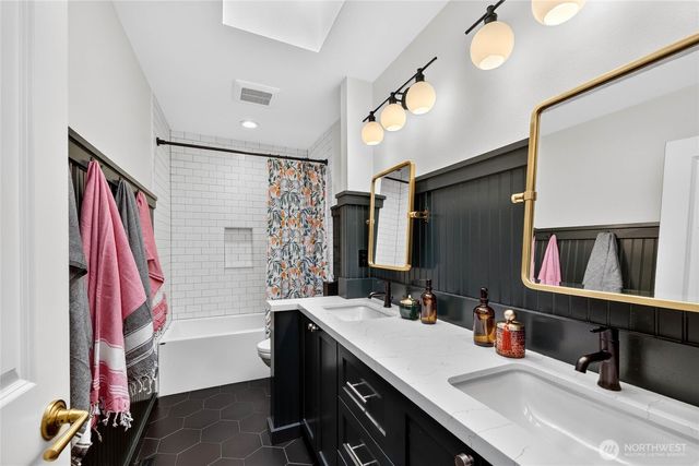 118 246th Way SE, Sammamish, WA 98074