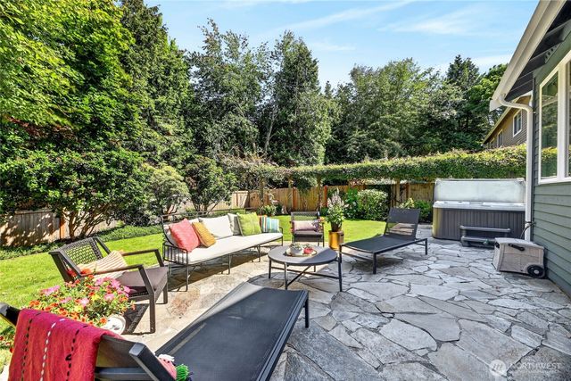 118 246th Way SE, Sammamish, WA 98074