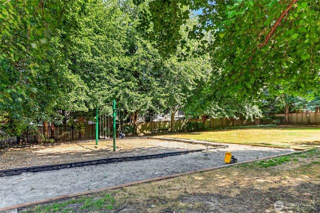 118 246th Way SE, Sammamish, WA 98074
