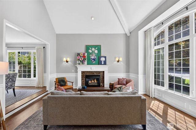 118 246th Way SE, Sammamish, WA 98074