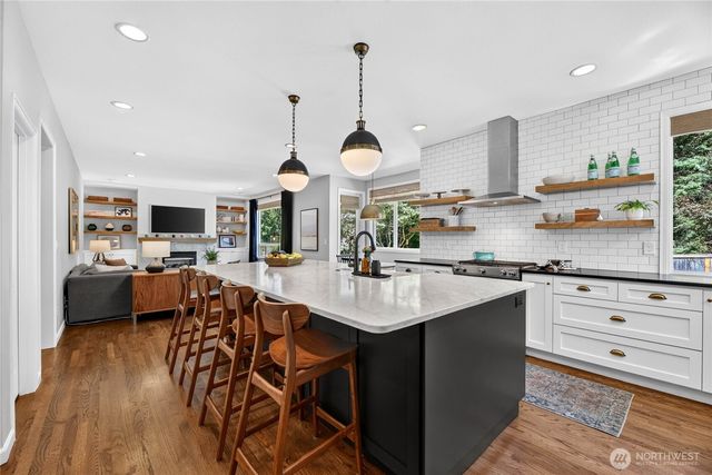 118 246th Way SE, Sammamish, WA 98074
