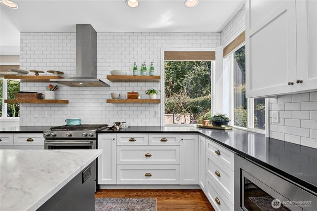 118 246th Way SE, Sammamish, WA 98074