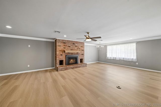 1863 E 57th Place, Tulsa, OK 74105