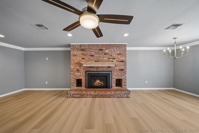 1863 E 57th Place, Tulsa, OK 74105