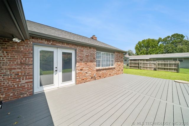 1863 E 57th Place, Tulsa, OK 74105