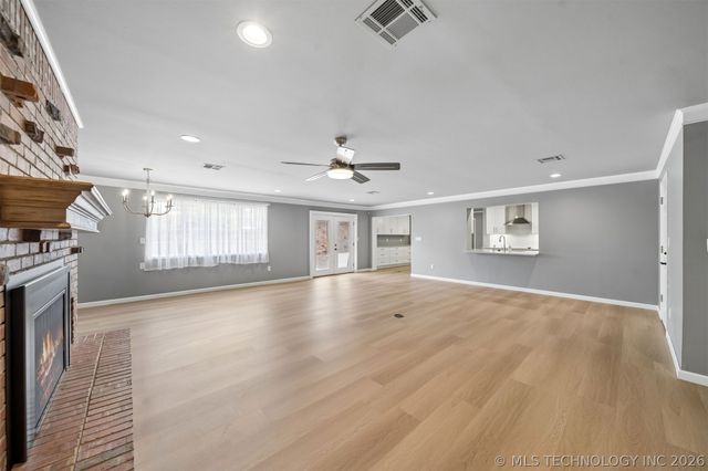 1863 E 57th Place, Tulsa, OK 74105