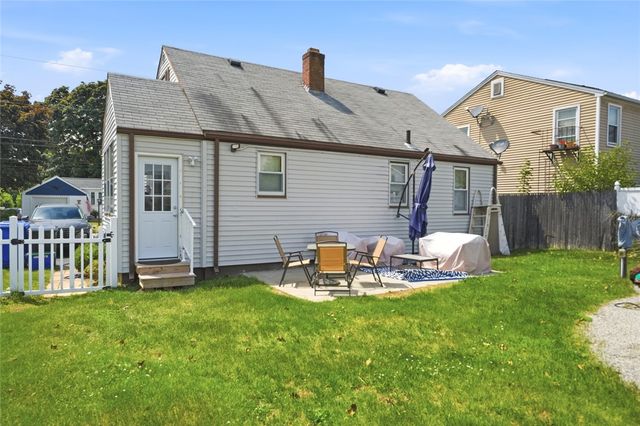10 Jones Street, Pawtucket, RI 02861