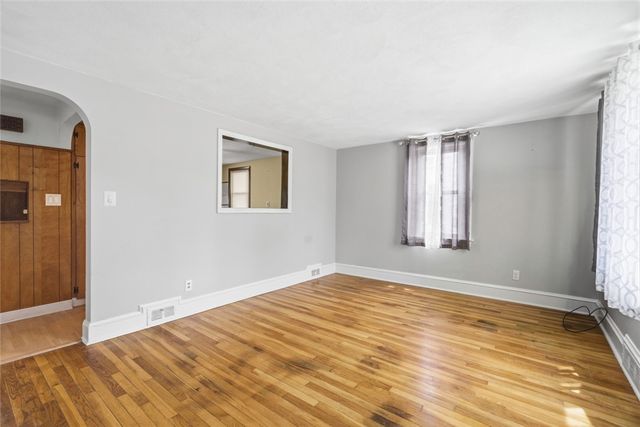 10 Jones Street, Pawtucket, RI 02861