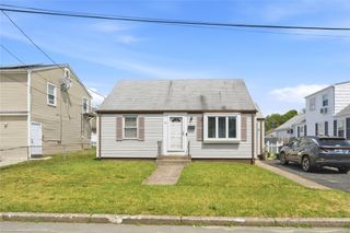 10 Jones Street, Pawtucket, RI 02861