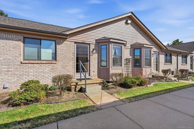 11565 Michael Drive, Washington Twp, MI 48094