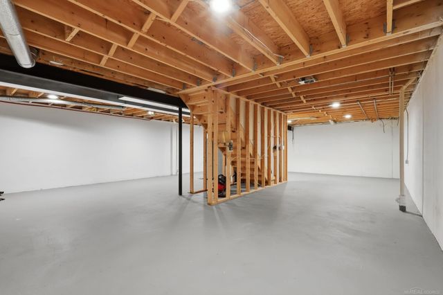 11565 Michael Drive, Washington Twp, MI 48094