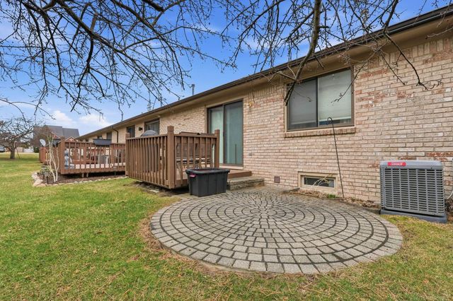 11565 Michael Drive, Washington Twp, MI 48094