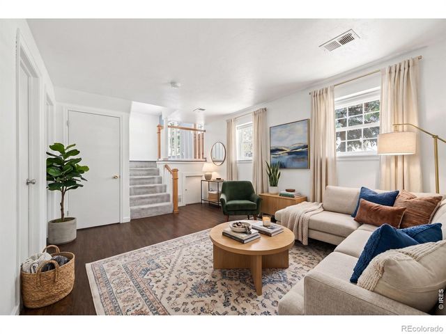 2401 Bowen Street, Longmont, CO 80501