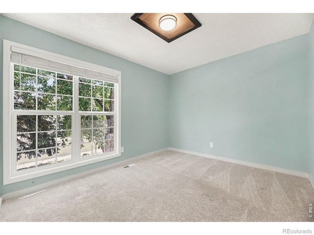 2401 Bowen Street, Longmont, CO 80501