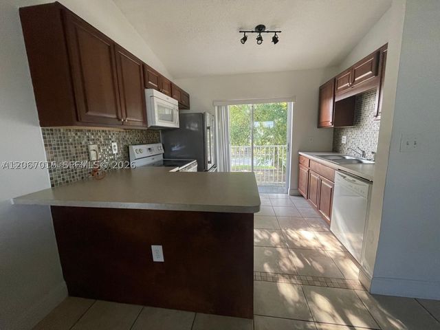 7991 SW 152nd Ave 704-7, Miami, FL 33193