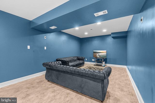 1210 PEKIN RD, Pasadena, MD 21122