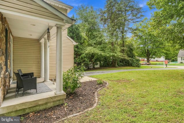 1210 PEKIN RD, Pasadena, MD 21122
