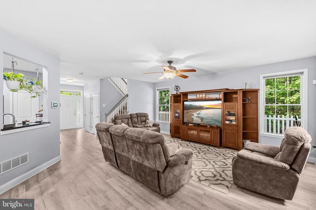 1210 PEKIN RD, Pasadena, MD 21122