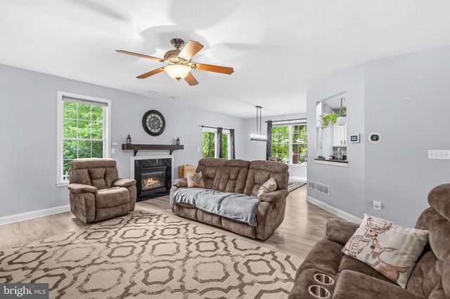 1210 PEKIN RD, Pasadena, MD 21122