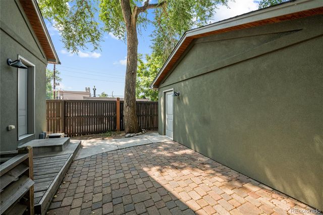 1275 S Clayton Street, Denver, CO 80210