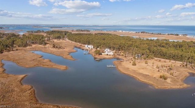 408 York Point RD, Seaford, VA 23696