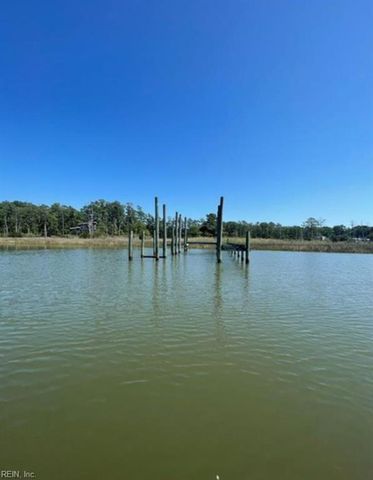 408 York Point RD, Seaford, VA 23696