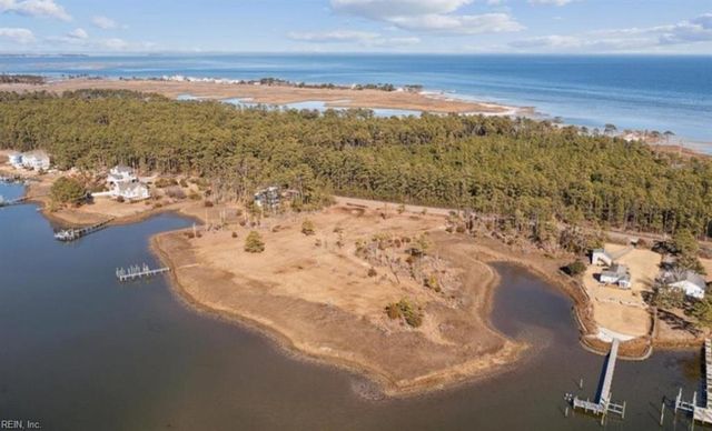408 York Point RD, Seaford, VA 23696