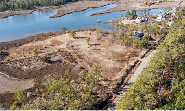 408 York Point RD, Seaford, VA 23696