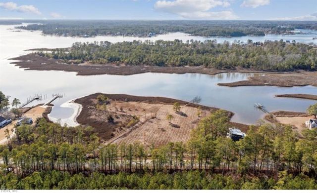 408 York Point RD, Seaford, VA 23696